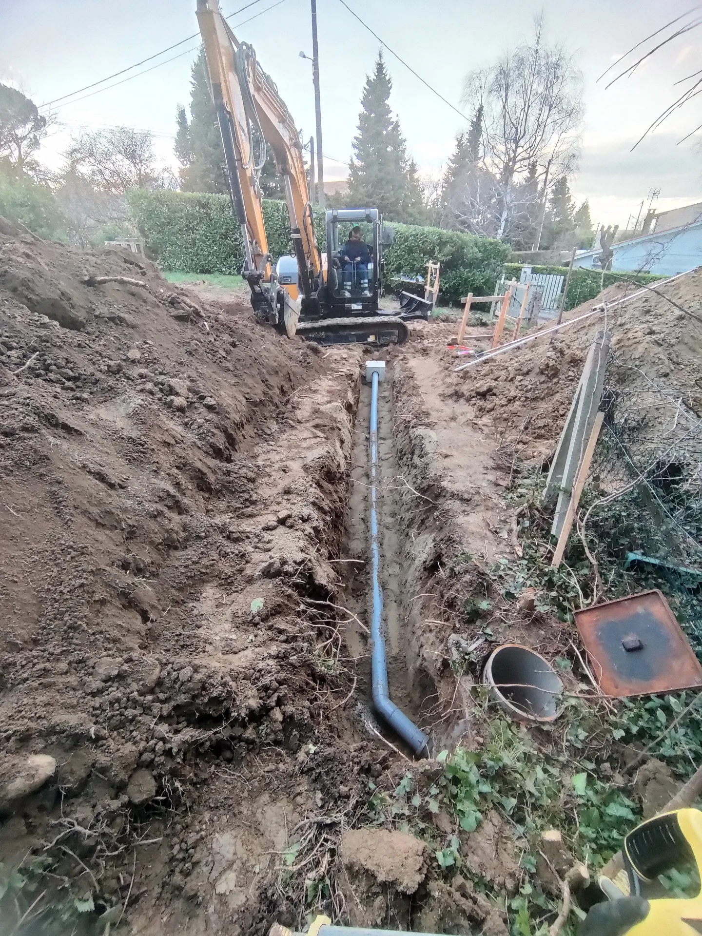 Pose de canalisation en tranchée par PAROTIN TP